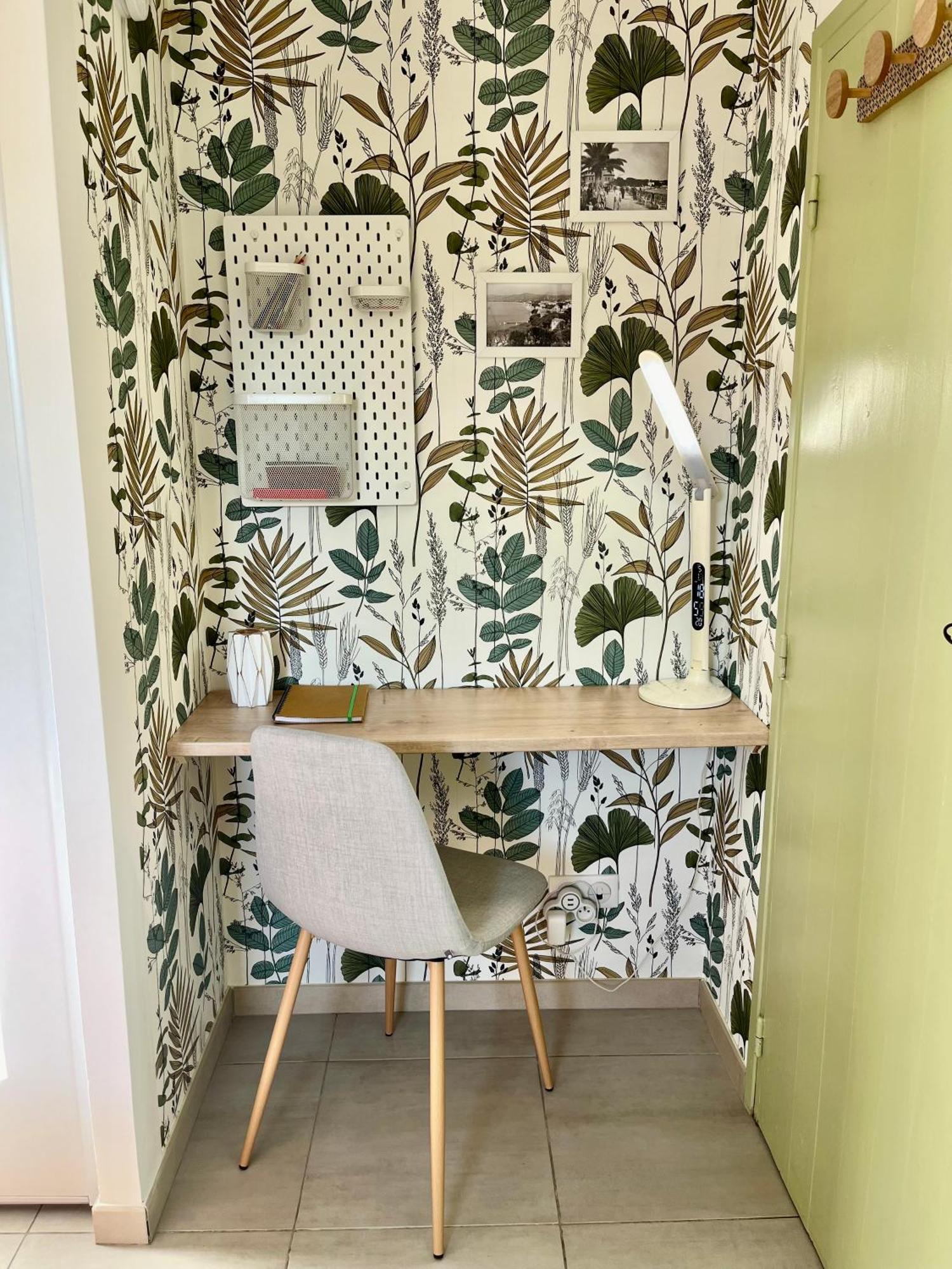 Appartement Deux Pieces Donnant Sur Un Jardin Antibes Bagian luar foto